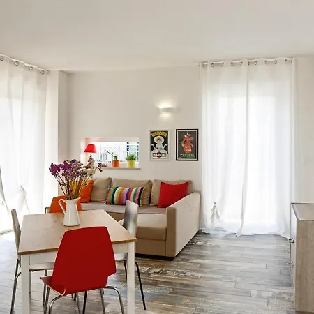 Guest House *